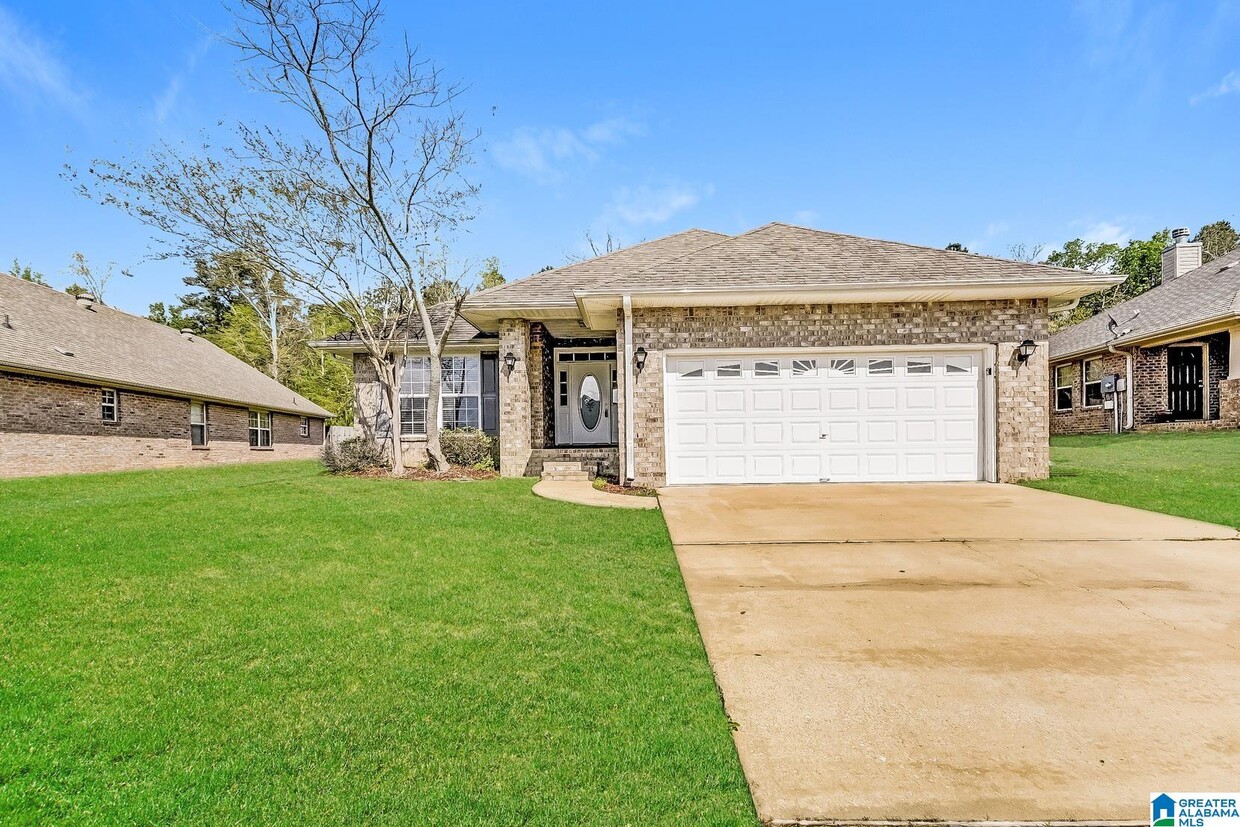 299 Ivy Hills Cir, Calera, AL 35040 House Rental in Calera, AL