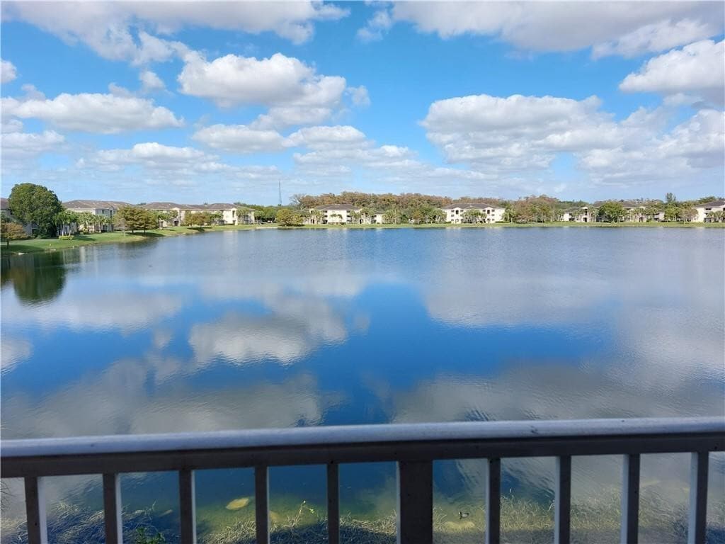 Foto principal - 5001 Wiles Rd