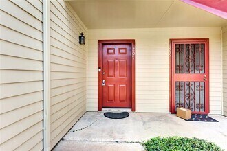 Building Photo - 2120 El Paseo St