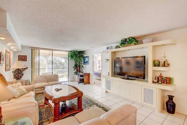 Foto del edificio - 15461 Pembridge Dr