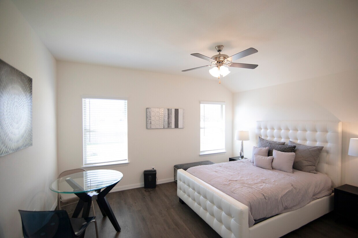 Foto del edificio - 10022 Spice Ln