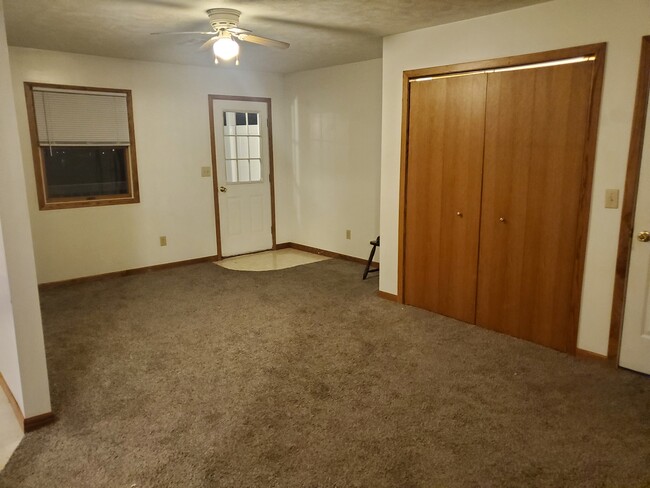 103 Grandview Cir Unit A, Eureka, Il 61530 - Apartments In Eureka, Il 