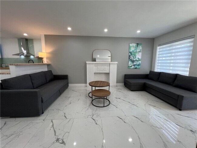 Foto del edificio - 3024 SW 6th St
