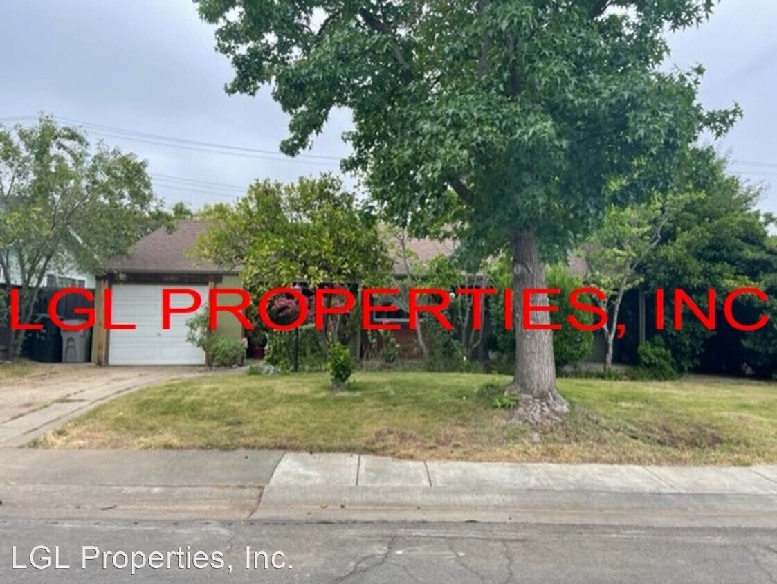 2 br, 1 bath House 729 52nd Street House Rental in Sacramento, CA