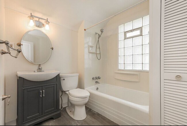 Foto del edificio - 5577 Grasmere Ave