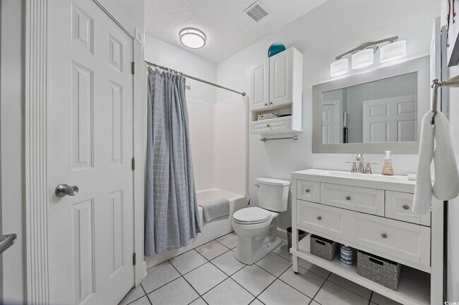 Foto del edificio - 4846 Carnation Cir