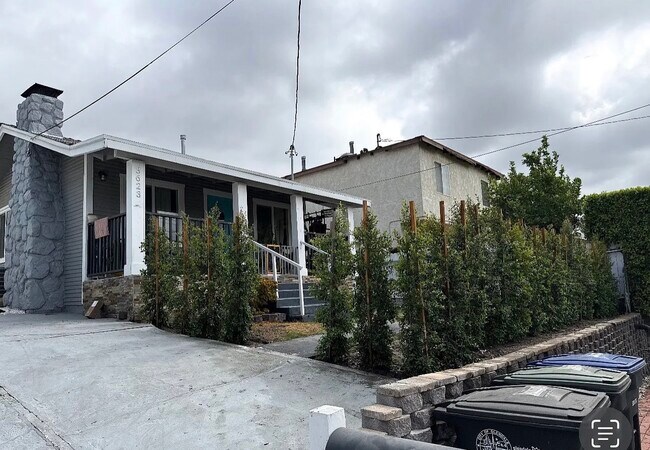 Foto del edificio - 3623 3rd Ave