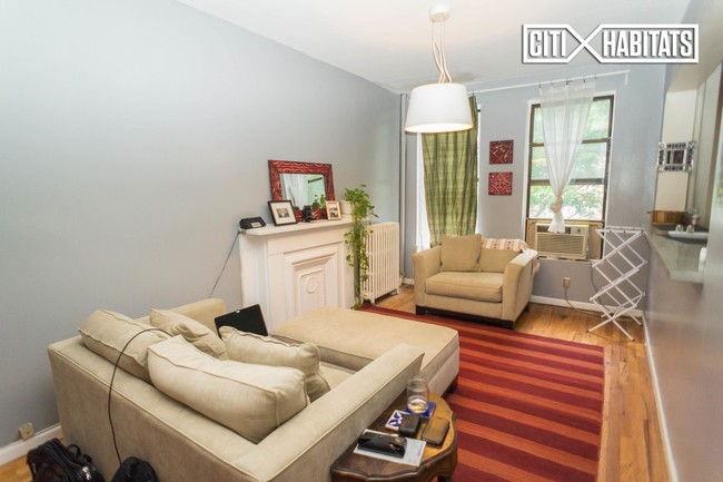 Foto del edificio - 305 E 119th St