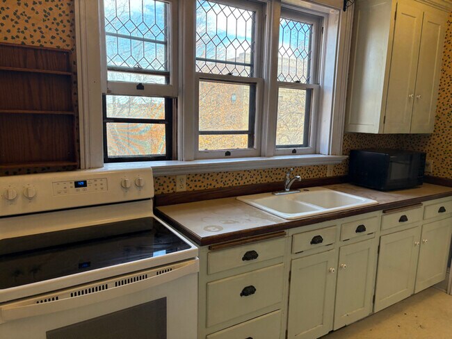 Foto del edificio - 414 N Benton Ave