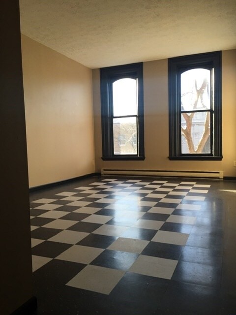 Foto del edificio - 57 Main St S