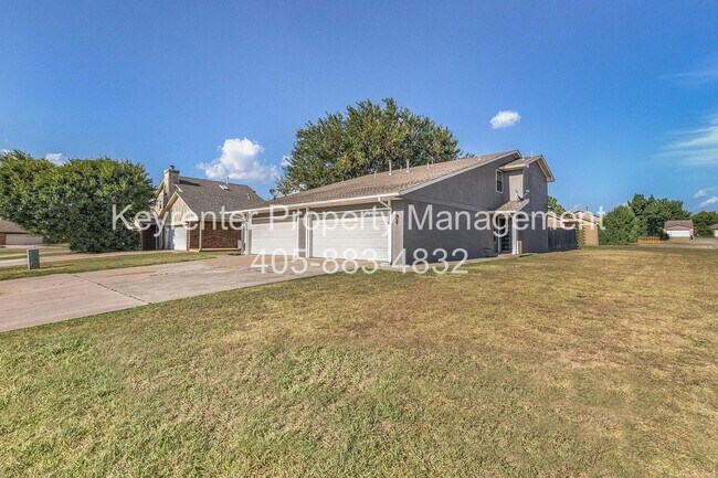 Foto del edificio - 9020-9020 N Rockwell Dr