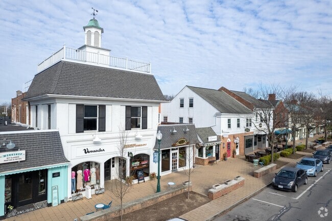Worthington's elegantly restored shops and eateries in Downtown Worthington.