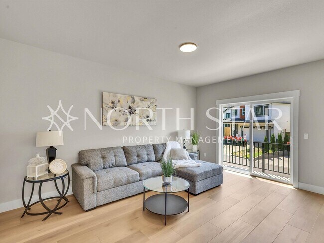 Building Photo - 8898-8898 Serenity Ter