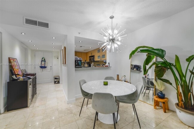 Building Photo - 2101 Brickell Ave