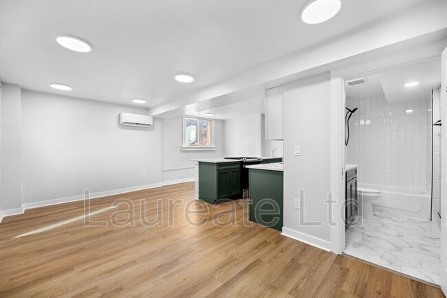 Building Photo - 1663 Gilpin St
