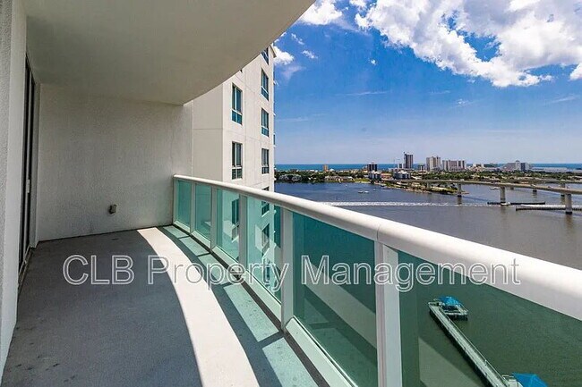 Photo - Large 2 bedroom/2 bath condo on the river