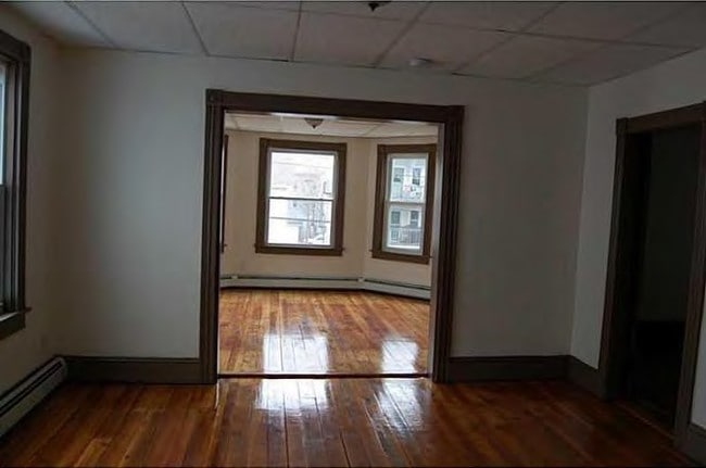Interior - 227 Wood Ave