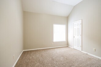 Building Photo - 4030 Echo Mountain Dr
