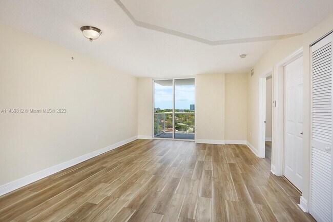 Building Photo - 900 SW 8th St