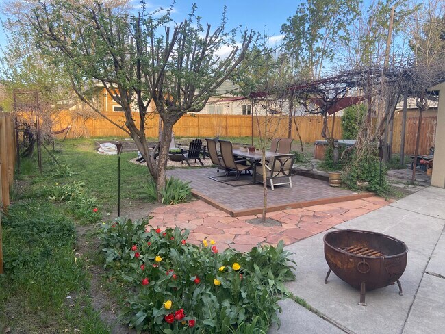 Foto del edificio - 2141 S 500 E