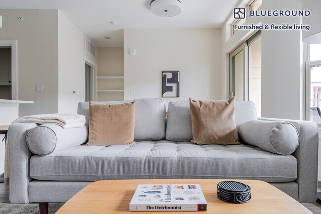 Foto del edificio - 1501 W Howard Ln