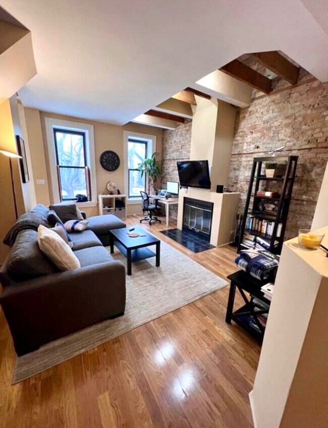 Foto del edificio - 2129 W Le Moyne St