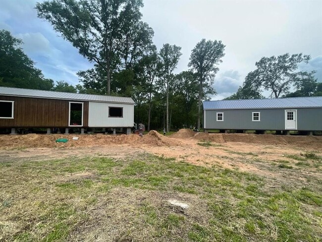 Building Photo - 374 Falling Leaf Rd