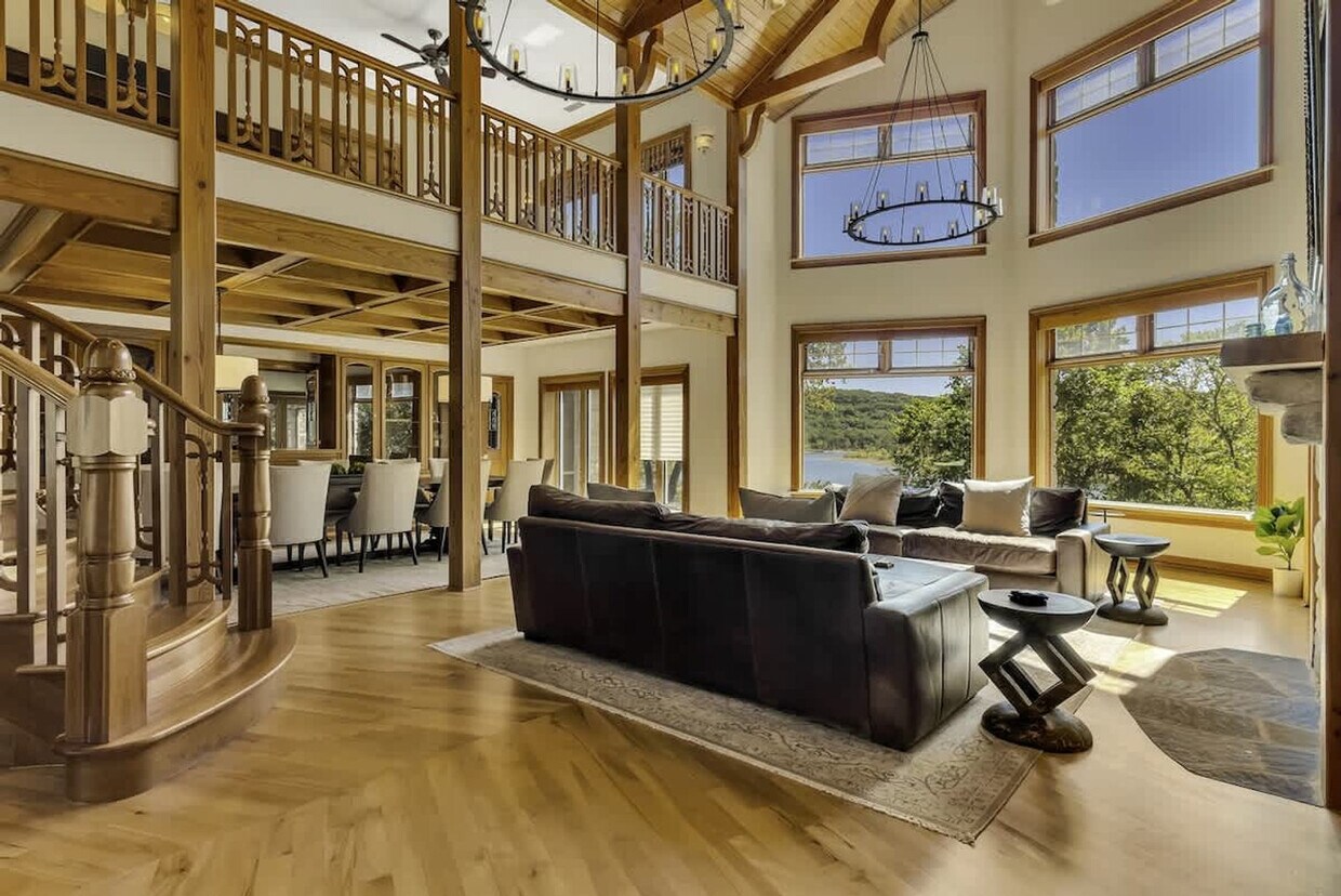 Foto principal - 1774 State Hwy UU