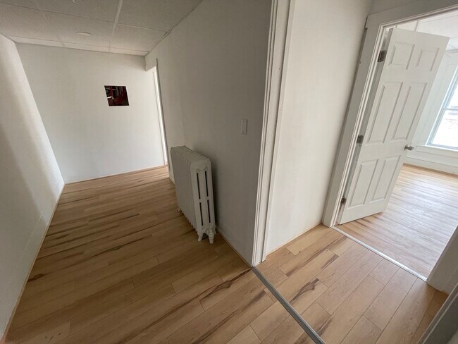 Foto del edificio - 2901 Maple Ave