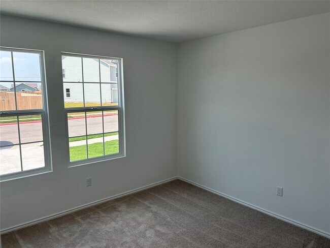 Foto del edificio - 1109 Catfish Ln