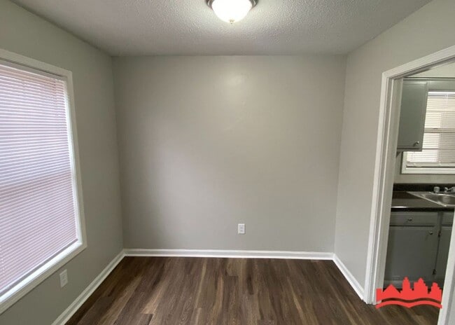 Building Photo - 5038 Applewood Dr