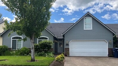 Building Photo - 2272 33rd St