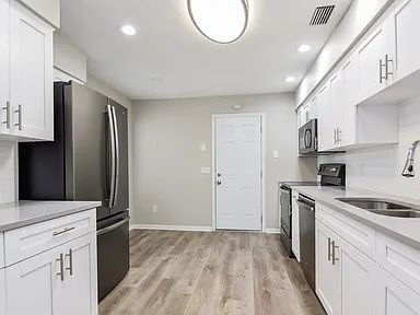 Foto del edificio - Charming Smart Home | Pet Friendly + Reserve Now Before It’s Gone