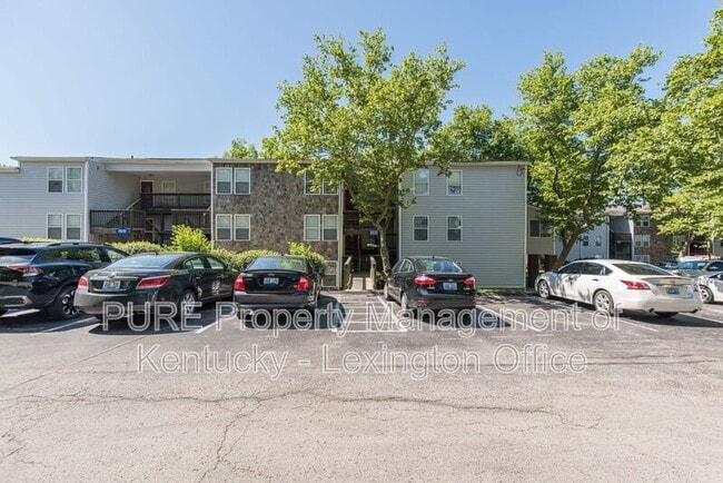 Foto del edificio - 2414 Lake Park Rd