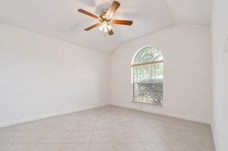 Building Photo - 2911 Killdeer Ln