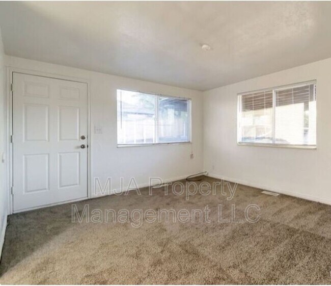 Building Photo - 622 S 1000 W