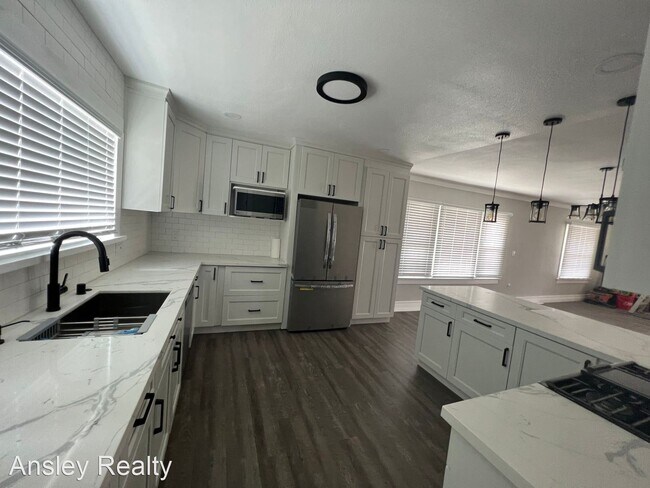 Foto del edificio - 2 br, 2 bath House - 263 Del Mar Ave