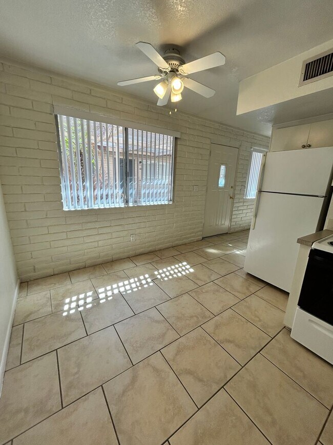 Foto del edificio - 3441 Oro Grande Blvd