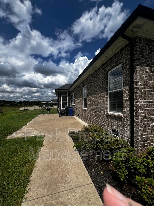 Building Photo - 6913 Hiatus Ct