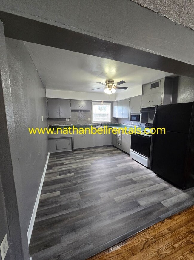 Foto del edificio - 325 17th St NE