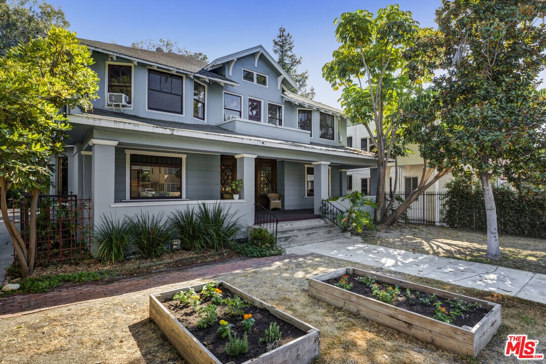 Foto principal - 1616 W 25th St