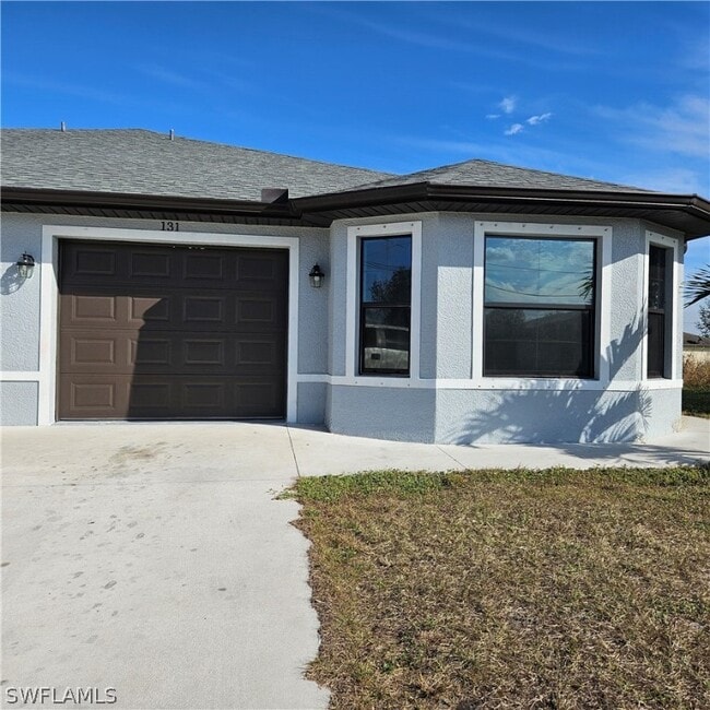 Foto del edificio - 131 Gilbert Ave S