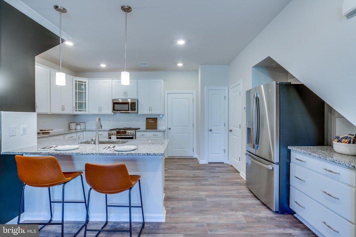 Foto principal - 14955 River Walk Way