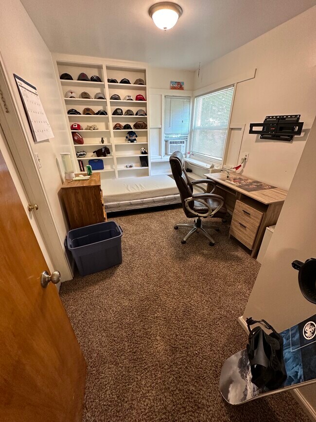 Foto del edificio - Frame House Duplex