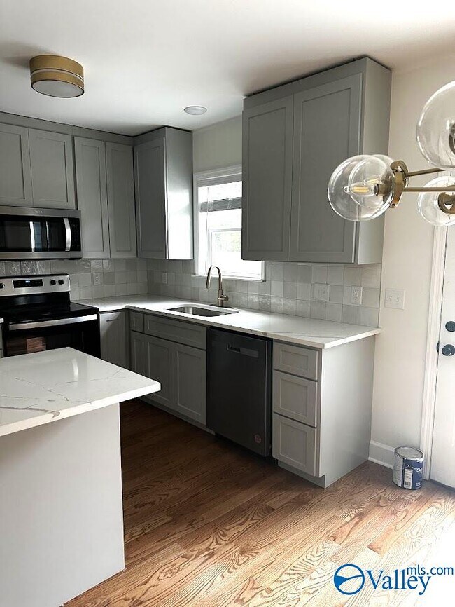 Foto del edificio - 2006 Stanford Dr SW