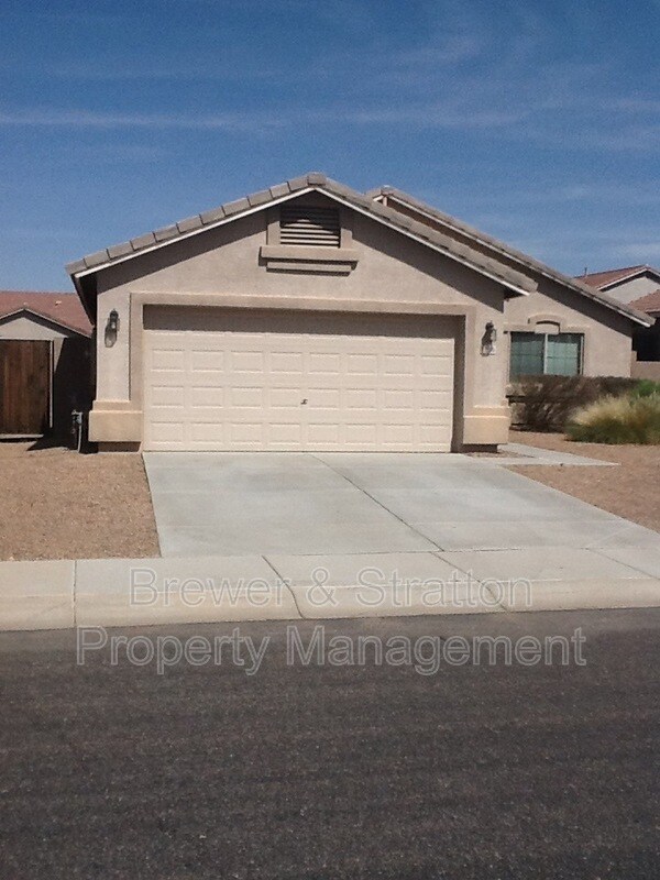 Primary Photo - 2288 W Jasper Butte Dr