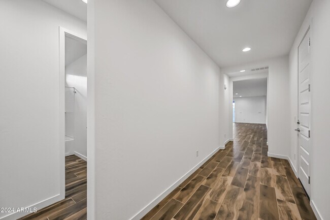 Foto del edificio - 7574 W Jackrabbit Ln