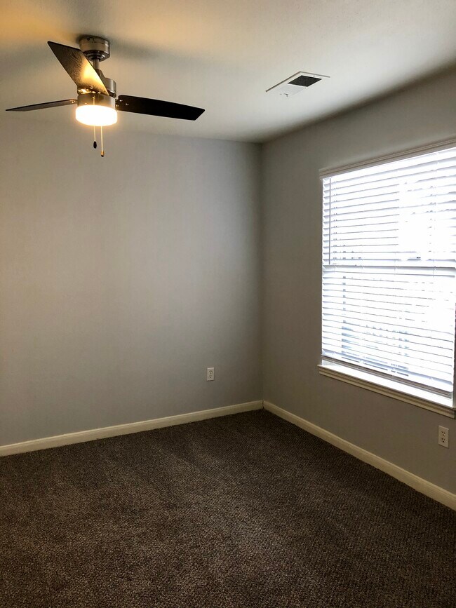 The Reserve at Lenexa Apartments in Lenexa, KS