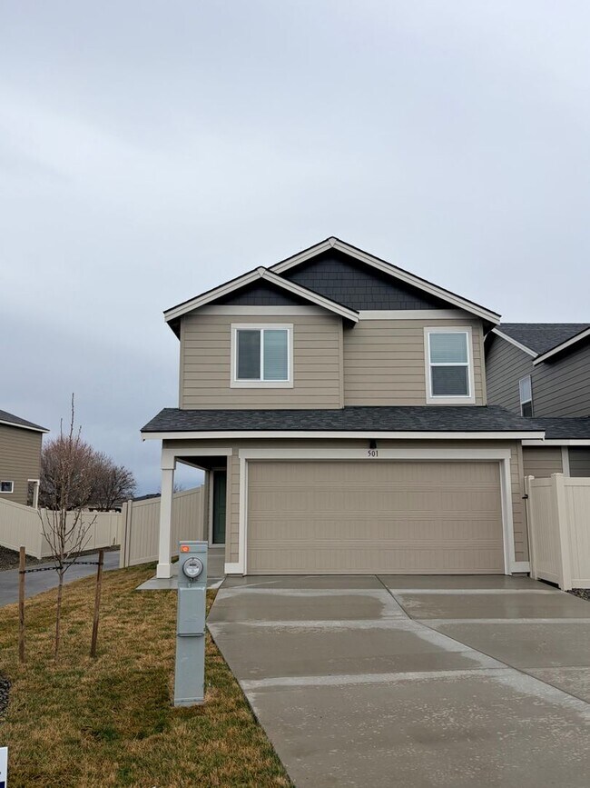 Building Photo - Brand New Construction! 3 Bed + Loft, 2.5 Bath
