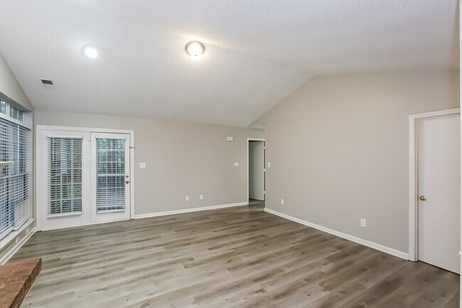 Foto del edificio - 7836 Pelican Ct
